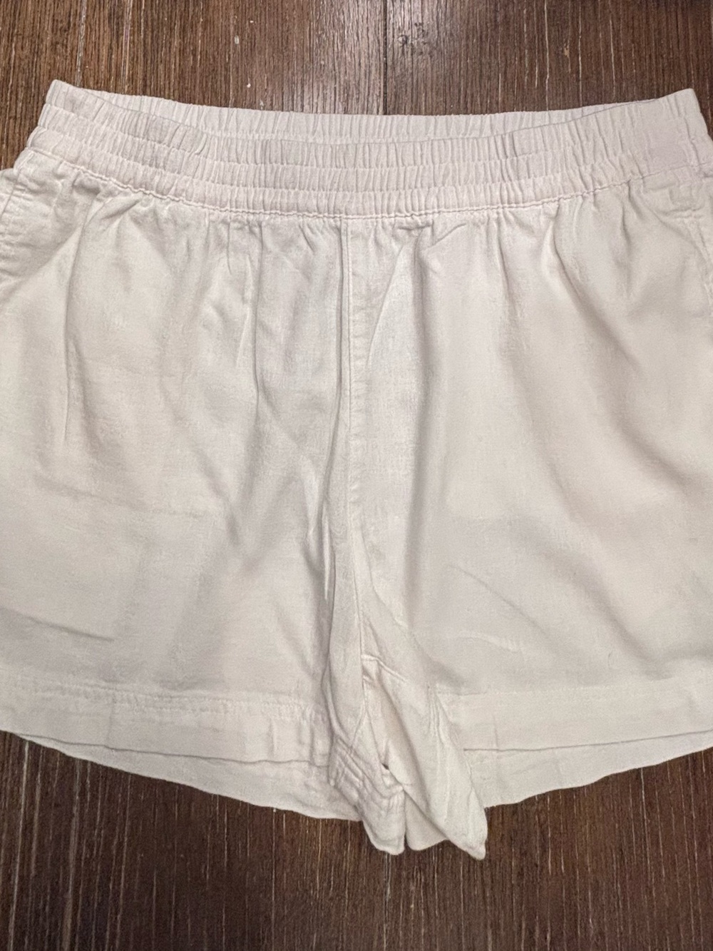 2 Pair Old Navy Flat Front Linen Shorts (LOT, white and khaki brown)